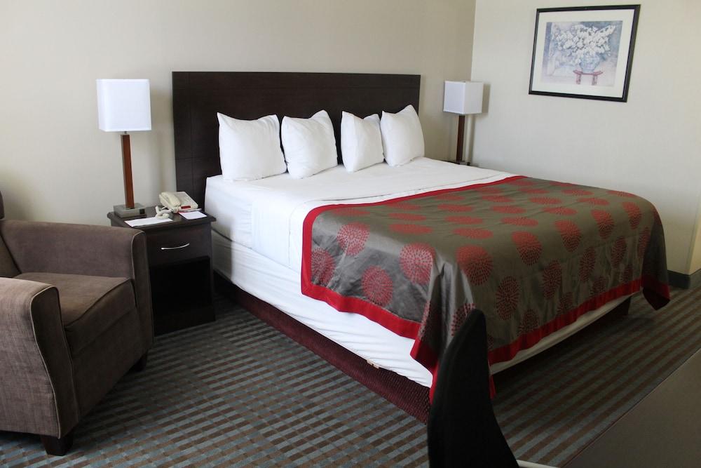 Ramada By Wyndham Cedar Rapids Hotel Kültér fotó